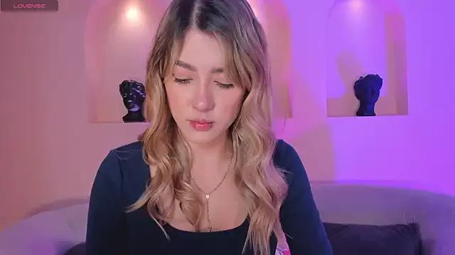 EveBensonX from StripChat