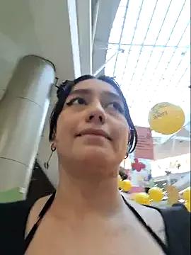 Eveelynxyx from StripChat is Freechat