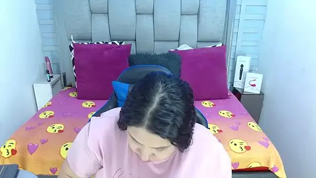 evelin_zaens from StripChat