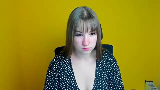 Evelina_GG from StripChat