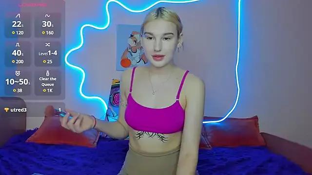 EvelinaLuu from StripChat
