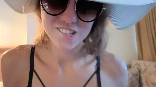 Eveline_Beauty_Kitty from StripChat