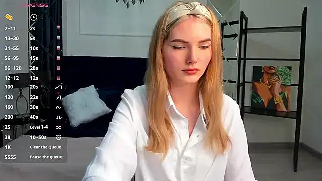 EvelineAmore from StripChat