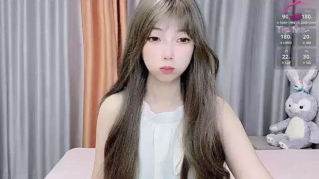 Evelyn-168 from StripChat