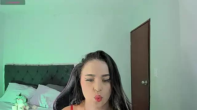 evelyn_23 from StripChat