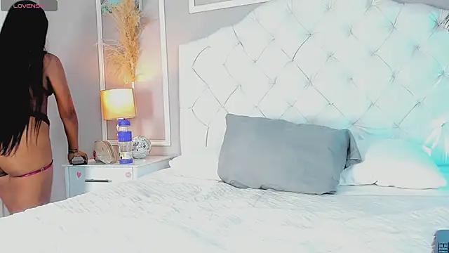 evelyn_evony from StripChat
