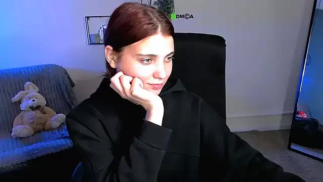 evelyn_muse from StripChat