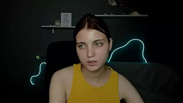 evelyn_muse from StripChat is Freechat