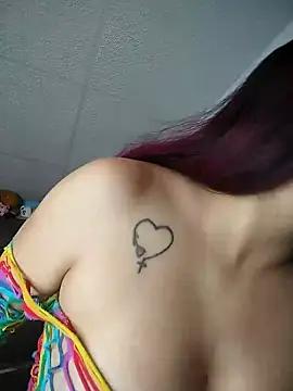 Evelyn_pink1 from StripChat