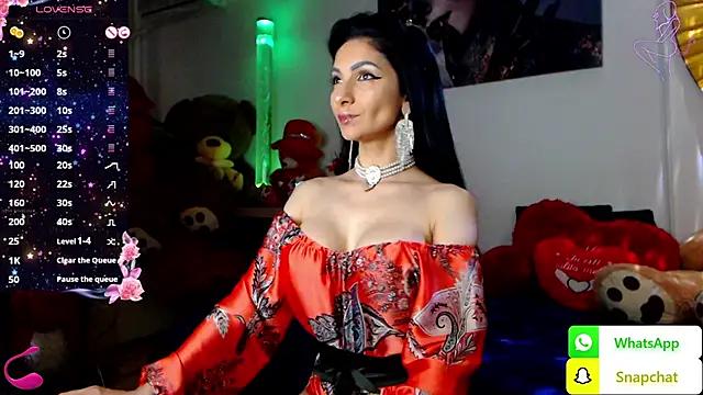 EvelynAisha from StripChat