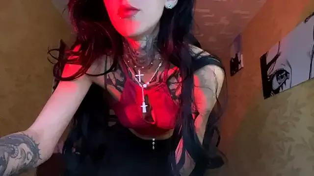 EvelynDiamond from StripChat is Freechat