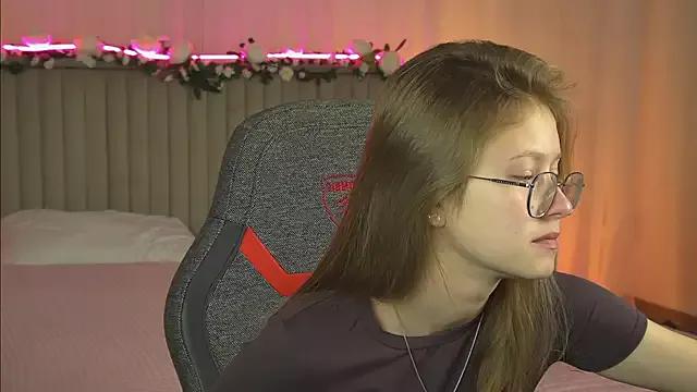 EveMundie from StripChat