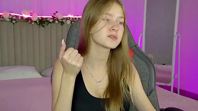 EveMundie from StripChat