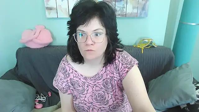EverlyRays from StripChat