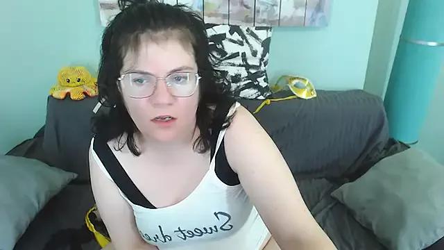EverlyRays from StripChat