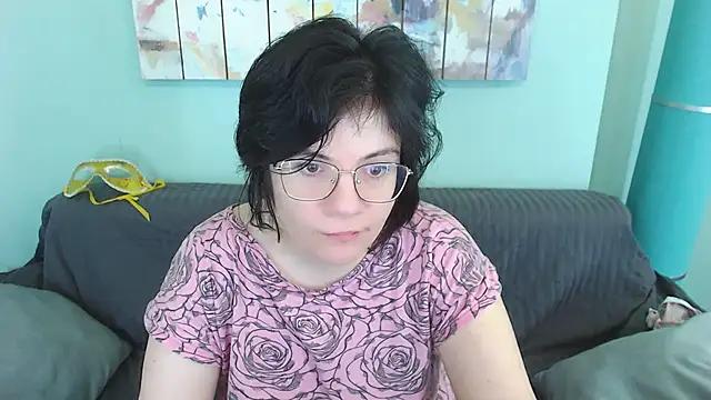 EverlyRays from StripChat