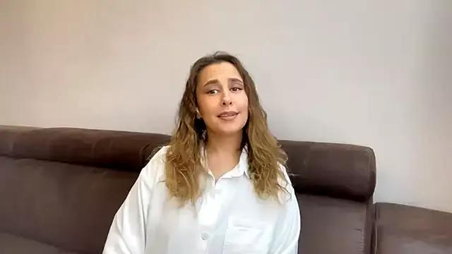 EveWontLeave on StripChat
