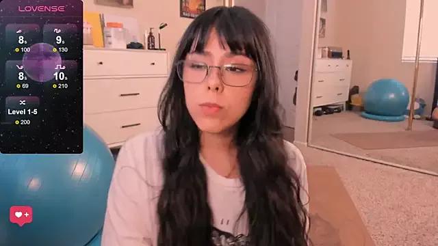 Evie-Luna from StripChat