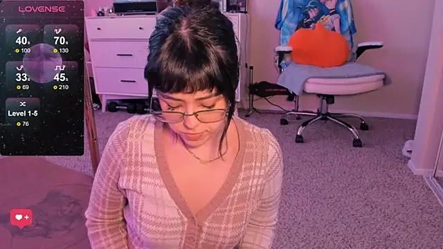 Evie-Luna from StripChat