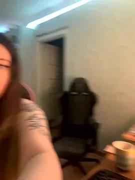 Evie_Pie from StripChat
