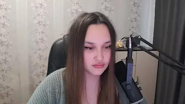 EvitaAusmus from StripChat is Freechat