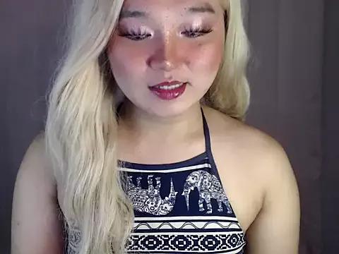 Eyes-on-me from StripChat