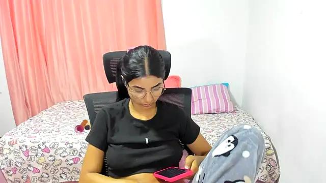 FalakRese from StripChat