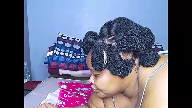 fatafricanqueen from StripChat