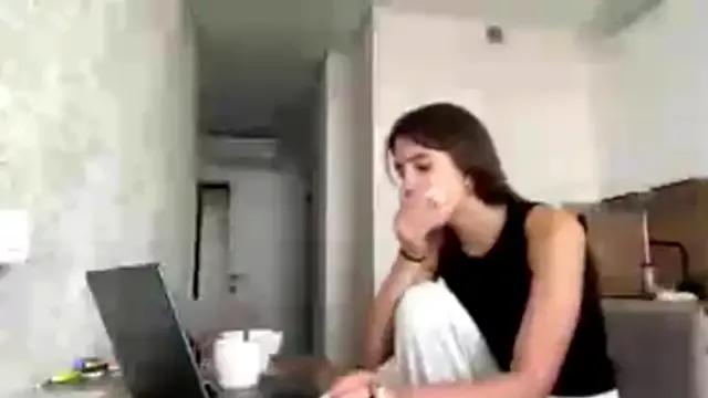 FavorLeila from StripChat is Freechat
