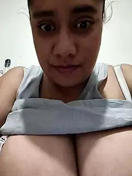 federica_bigboobs from StripChat