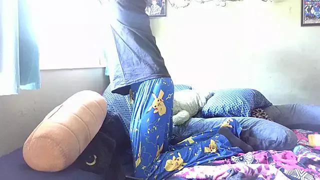 FeelingUnwanted from StripChat