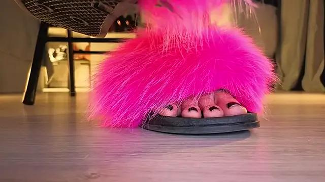 Feet_Heelss from StripChat
