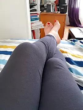 feetclara7 from StripChat is Freechat
