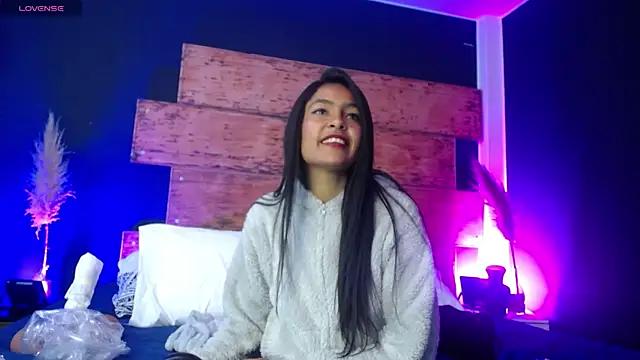 Fernanda_liie_ from StripChat is Freechat