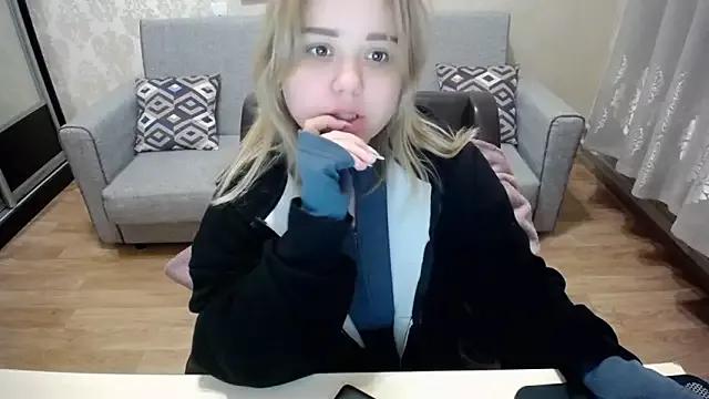 Finna_39 from StripChat