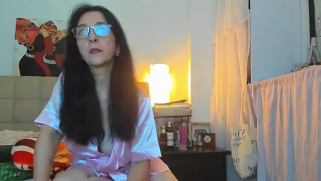 fiorella_foxxx from StripChat is Freechat