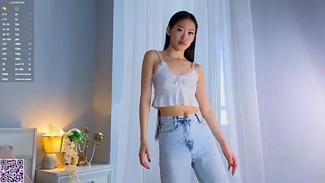 FloresGarr from StripChat is Freechat