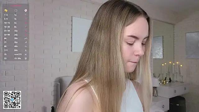 Photos of FlowersLover from StripChat is Freechat