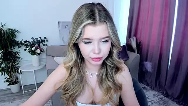 FollowLovee from StripChat