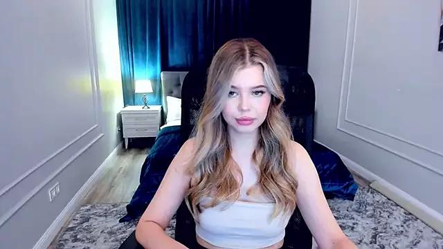 FollowLovee from StripChat