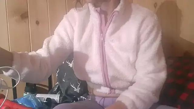 forbiddenbabygirl from StripChat is Freechat