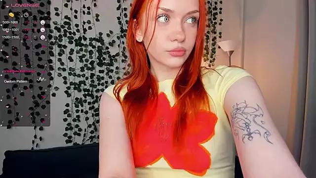 Foxy_blush from StripChat is Freechat