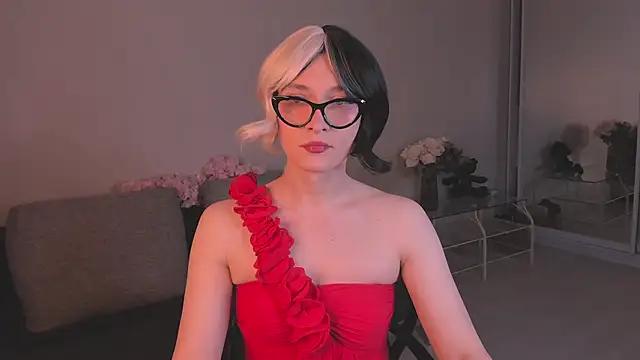 Dirty chat webcam: explore liveshows with versed models, from laying bare to fetishes, in a variety of sexy free adult webcams.