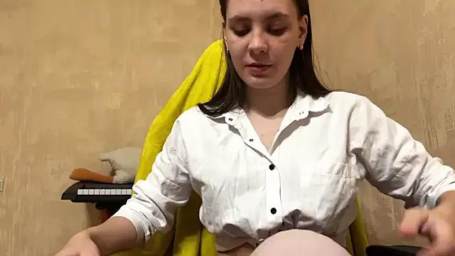 foxyjeny from StripChat is Freechat