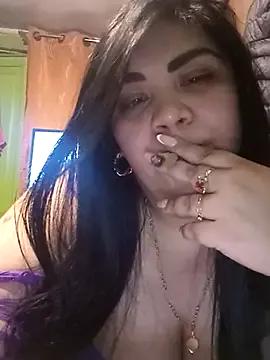 francheskaaaaaaaa22ot from StripChat is Freechat