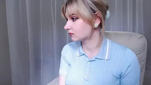 Freya_Celestial from StripChat is Freechat