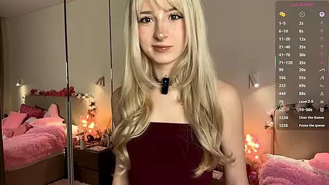 FridaAaberg from StripChat is Freechat