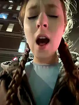 Photos of FroggyAnna from StripChat is Freechat