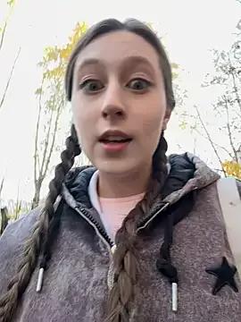 Photos of FroggyAnna from StripChat is Freechat