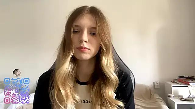 FruityXo webcams show profile image 